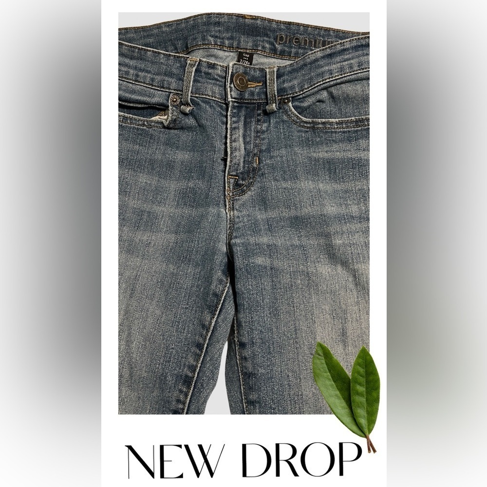 Gap Premium Straight Leg Jeans 2 / 26R - Picture 3 of 6